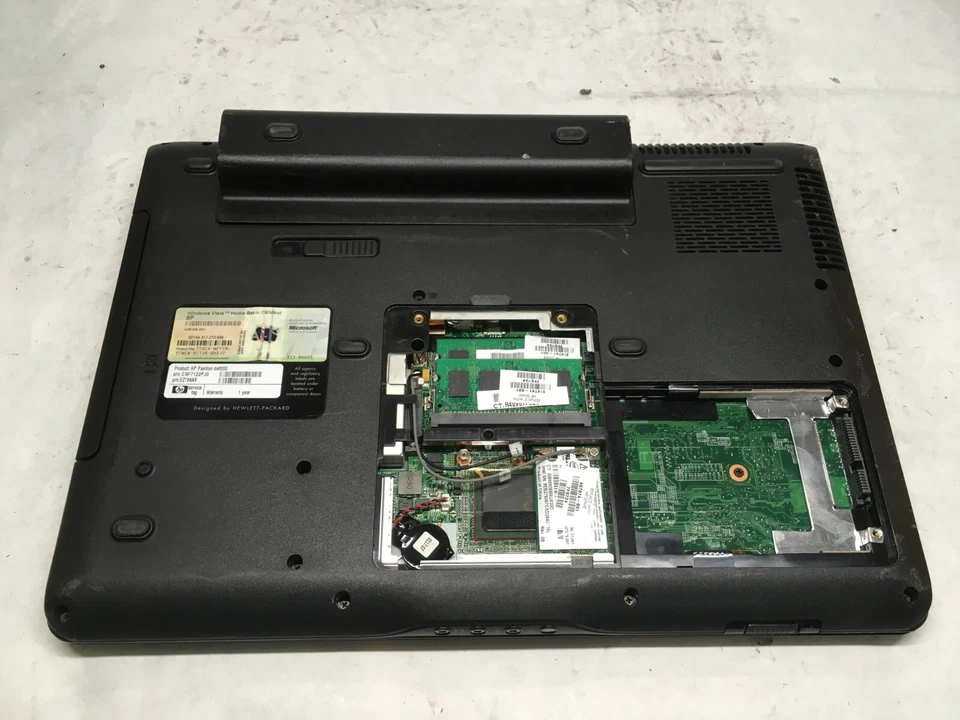 HP Pavilion dv2500 dv2610us 15" [AS IS] AMD Turion 64 X2 TL-58 @ 1.9 GHz - JZ - Image 3 of 4