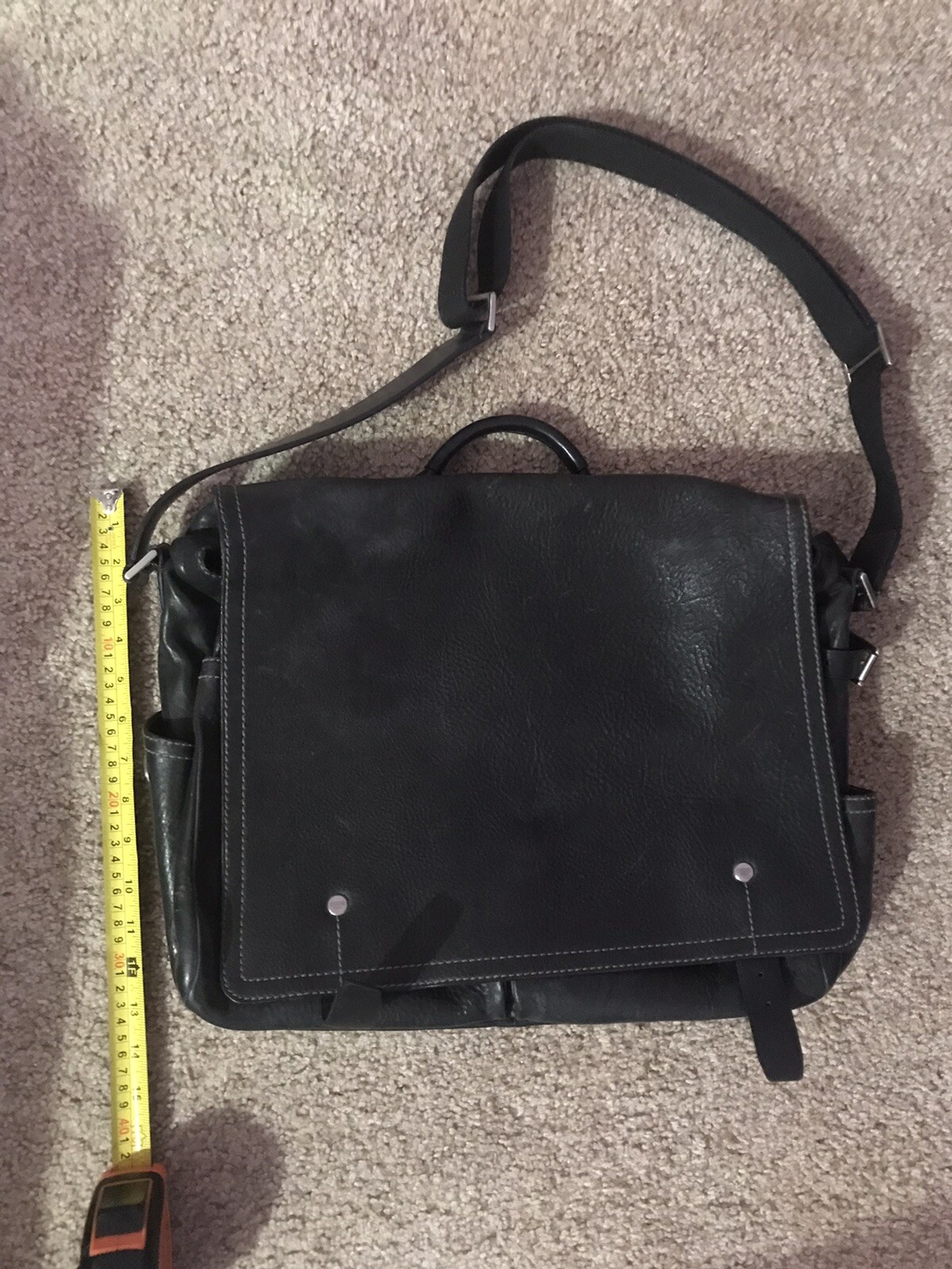 COACH Solid genuine leather messenger bag. Vintage, b… Gem