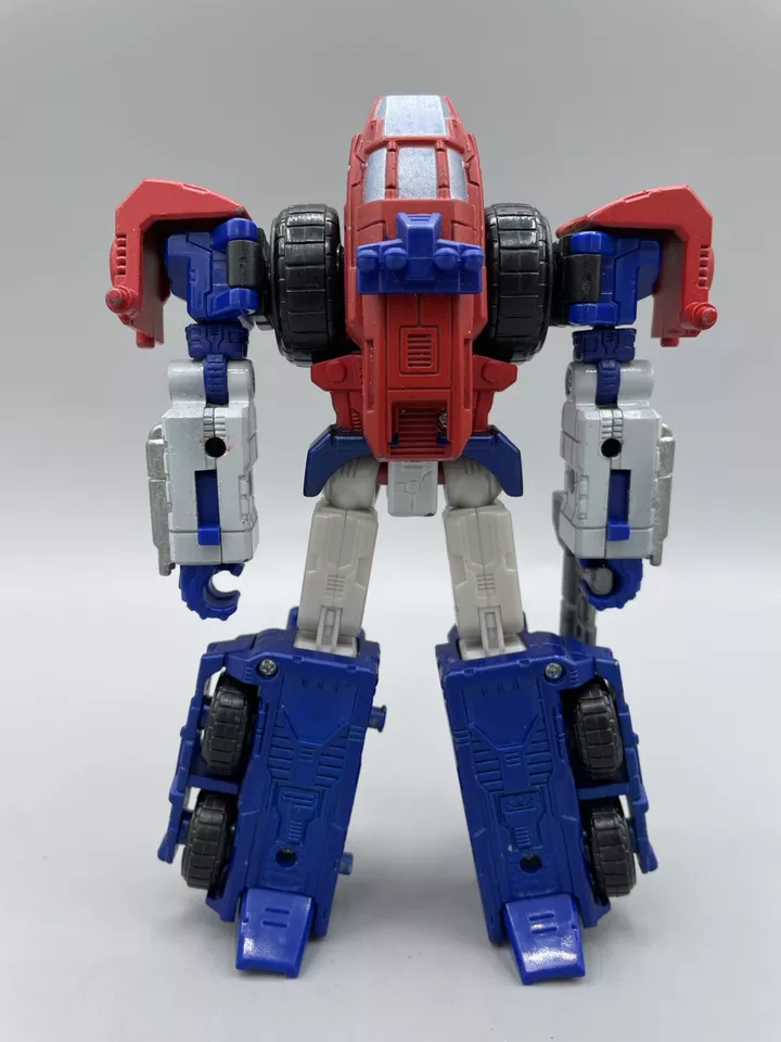Transformers Titanium Series Optimus Prime 6 Inch Cybertron Heroes Die-Case - Image 4 of 4