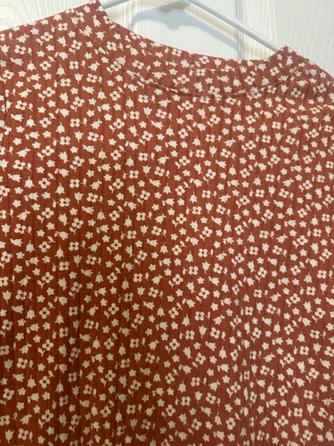 Girls Cat And Jack Burnt Orange Long Sleeve Floral Pattern Top Size XL 14/16 - Picture 2 of 2