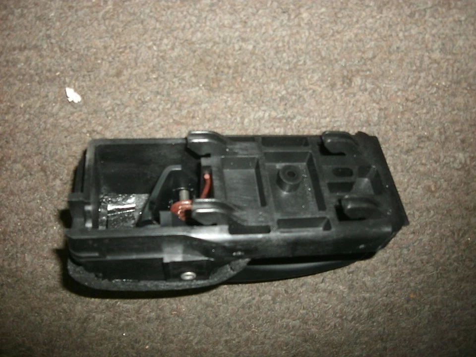 NUEVO OEM 1992-2012 FORD ECONOLINE E150 E250 E350 MANIJA DE PUERTA INTERIOR DERECHA NEGRA Foto 2 de 3