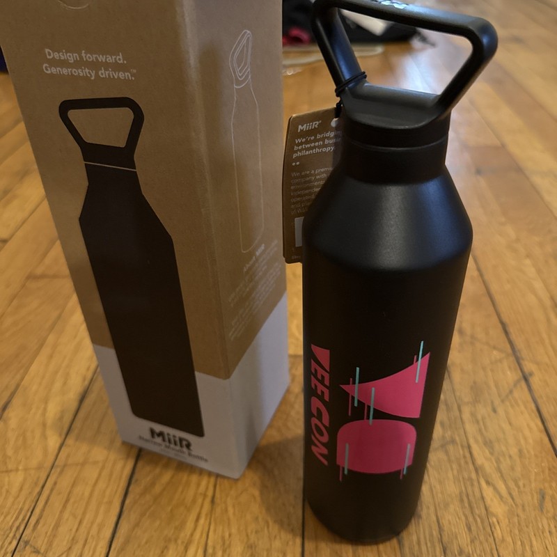 Veefriends Gary Vee VeeCon Collector's MiiR Hot/Cold Water Bottle 23oz New