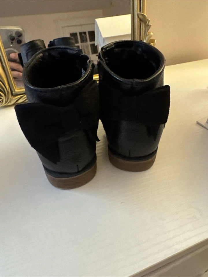 Cat And Jack Toddler Black Bootie Size 7 - Image 4 of 4