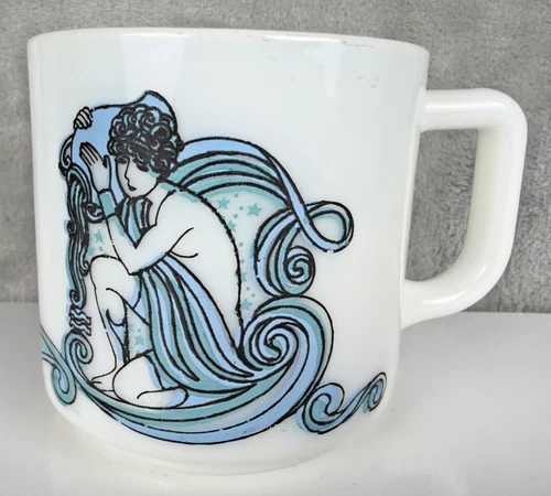 Vtg. KMA 1976 Milk Glass Astrological 8oz Mug AQUARIUS Designed by Beverly RARE