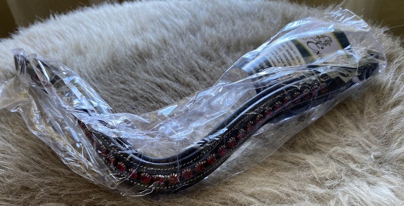 Exion Pro Horse Curved Padded Leather Black BROWBAND Siam Red Crystals Size Cob