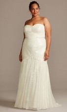DAVID BRIDAL Wedding dress Size 20.Beautiful elegant sexy classy $199. New!
