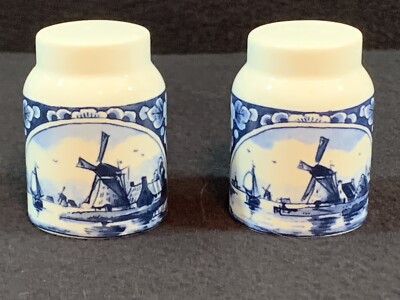 NEW! Heinen Delft Blauw Salt & Pepper Shaker Set Blue & White Windmills 2 pcs