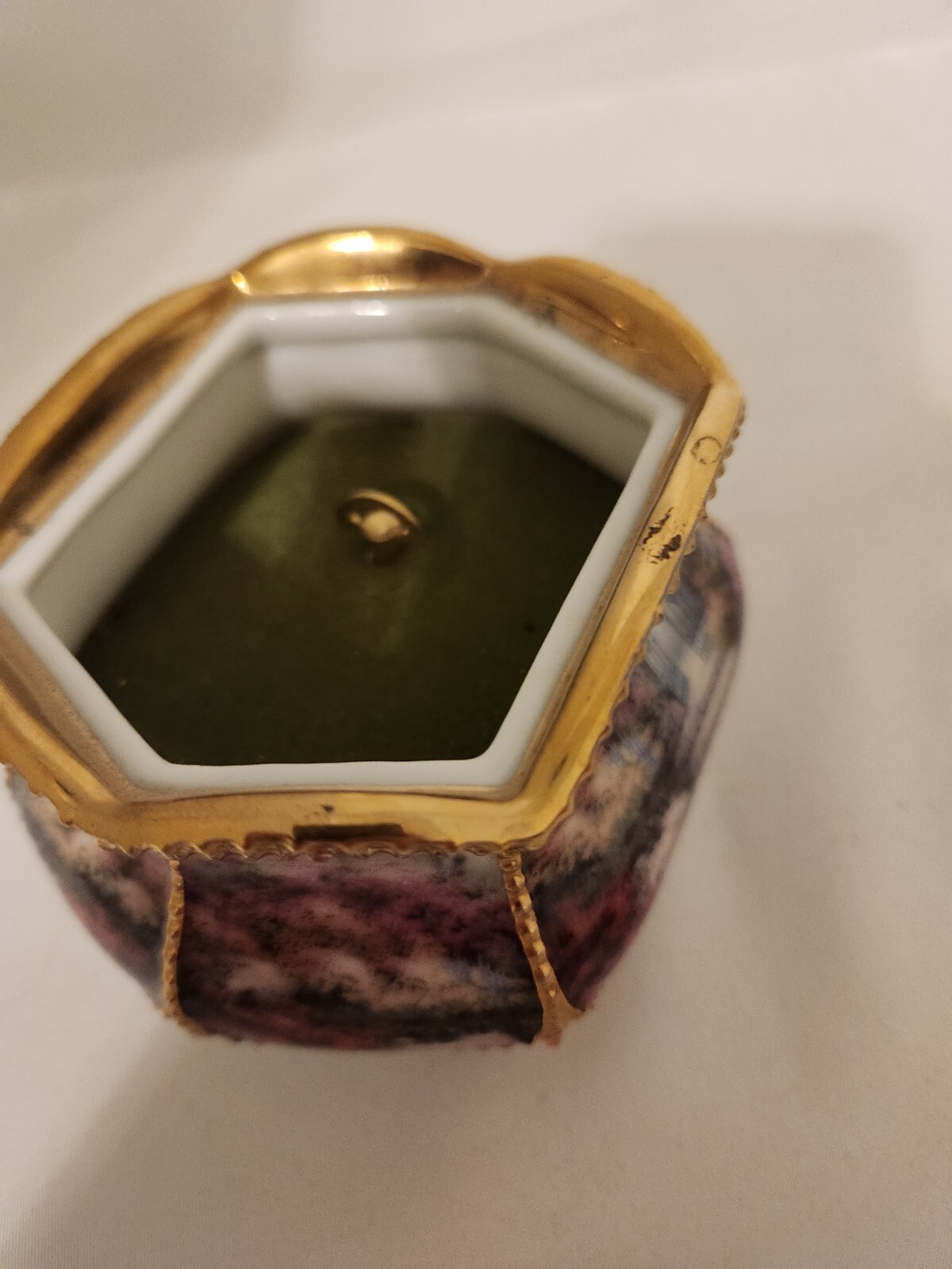 Elliot Heavenly Memories Kinkade Memorial Tribute Music Box Plays Memories READ