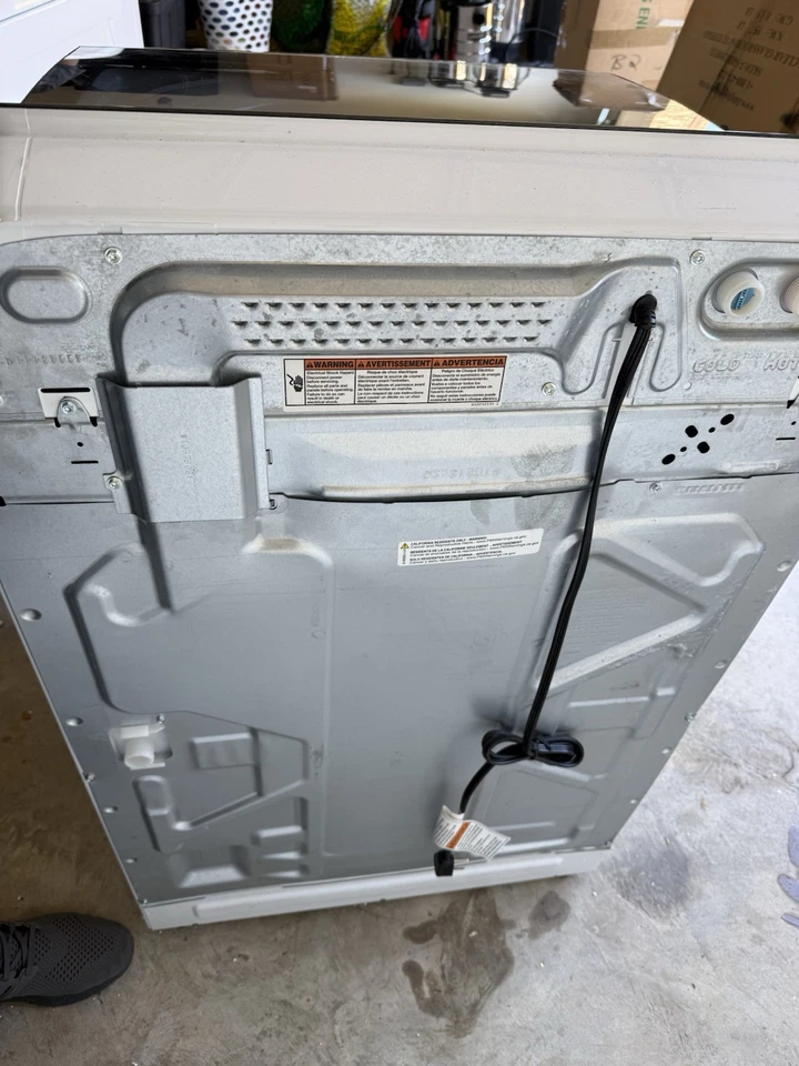 Electric Kenmore 5.3 cu.ft. Top Load Washer and 7.4 cu. ft. GAS Dryer SET - Image 3 of 4