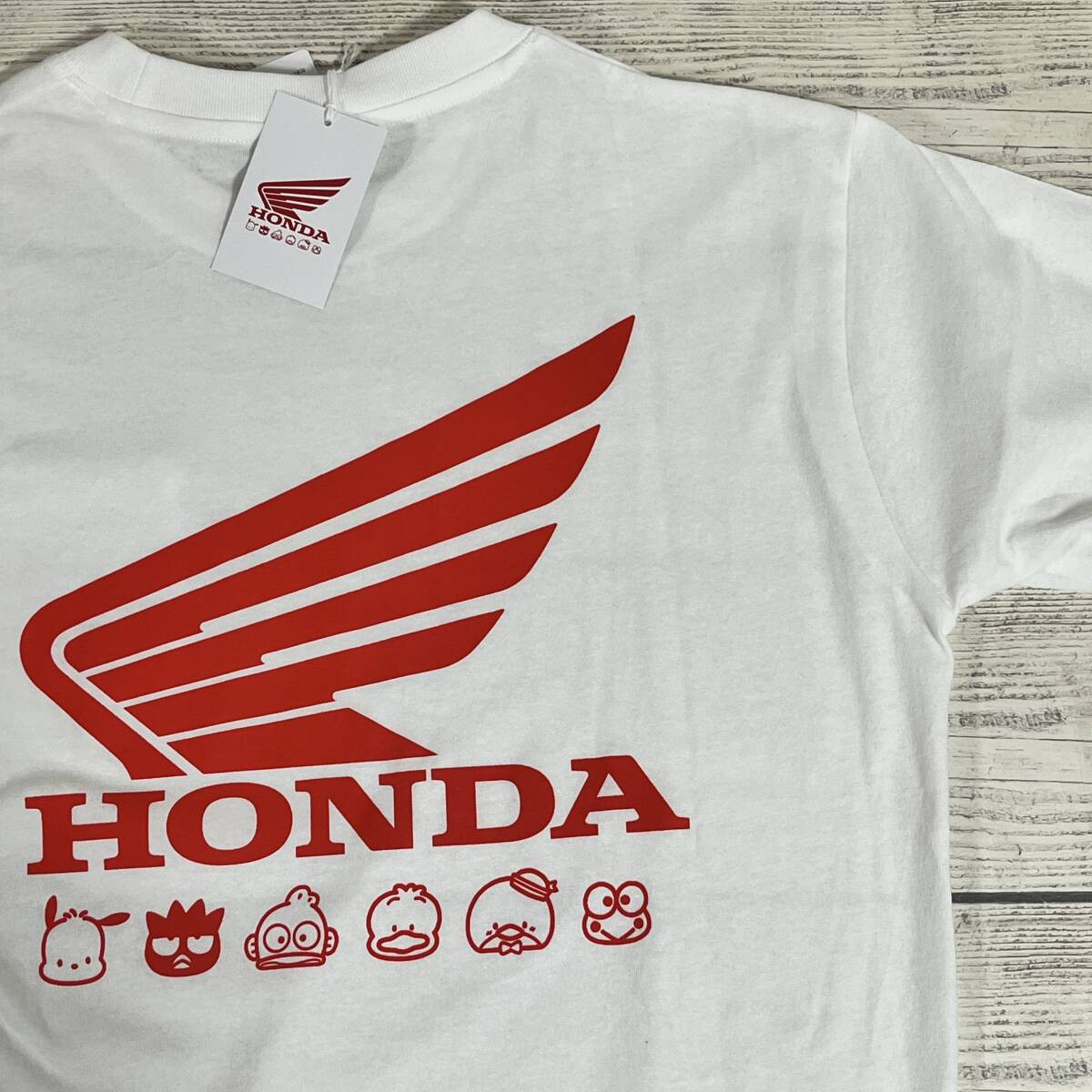 Tシャツ・カットソー HONDA MOTORCYCLE Super Cub Short Sleeve White Honda Sanrio Collaboration Short-Sleeved T-Shirt Size M