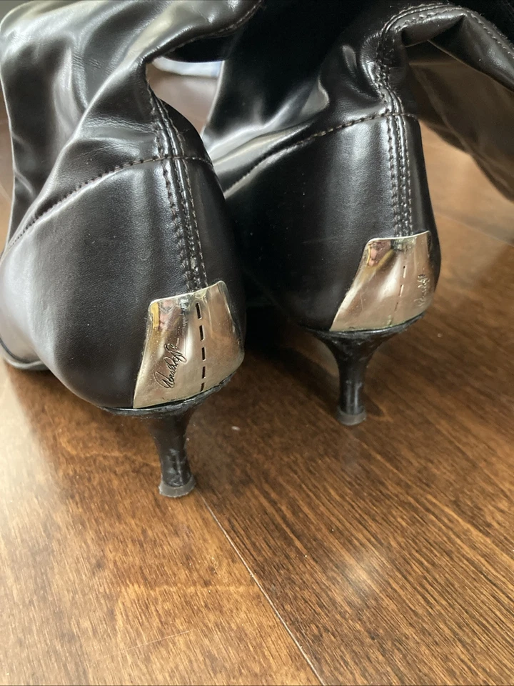 Botas de aguja Donaold J Pliner negras elásticas hasta la rodilla 6 M Foto 3 de 4