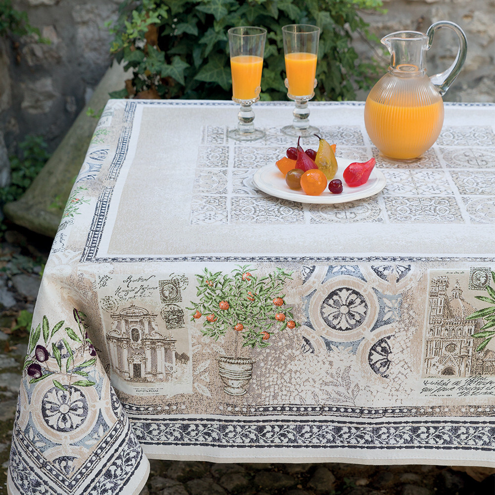 Nappe Riviera jacquard MCTISSUS la solution pour des repas chics sans plis