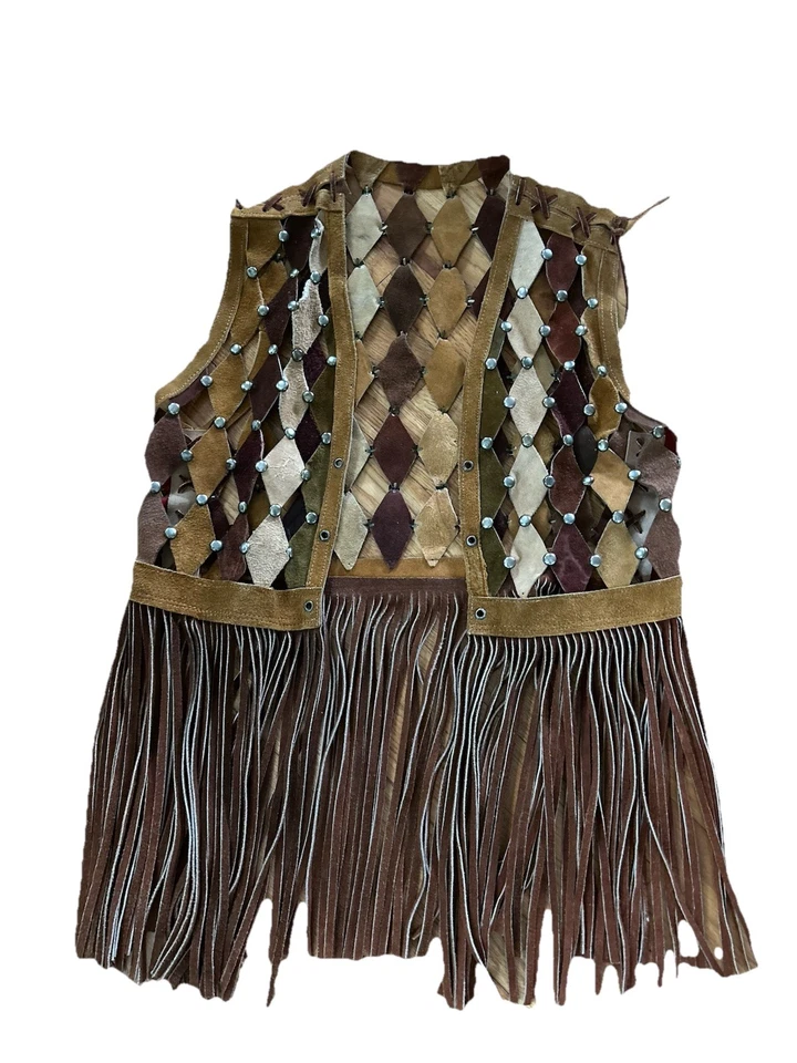 20 世纪 60 年代 20 世纪 70 年代皮革嬉皮条纹背心麂皮绒钻石拼布鞋带耳钉 — 第 3/4 张图片