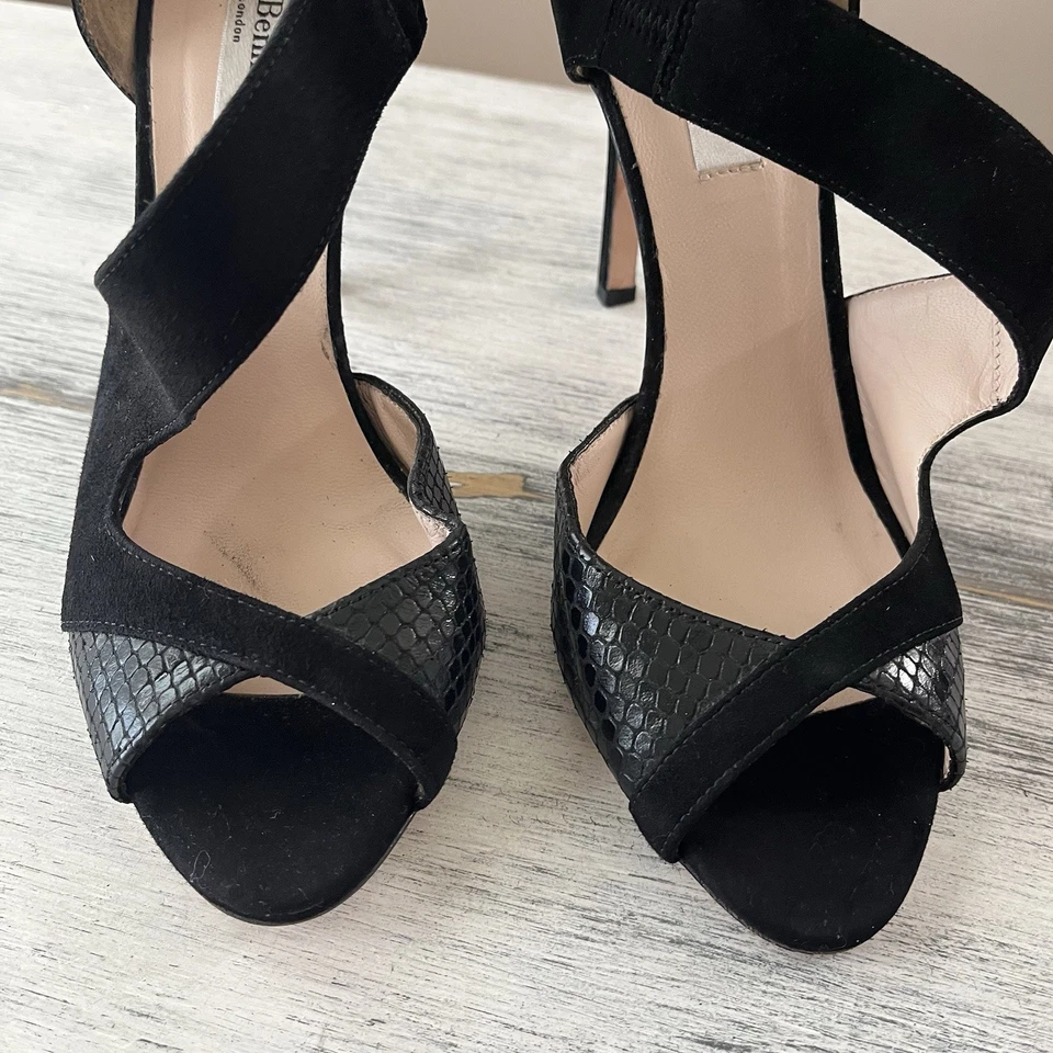 L.K. Tacones Bennett Laurea Gamuza Serpiente Detalle Repujado Talla 36.5 Foto 3 de 4