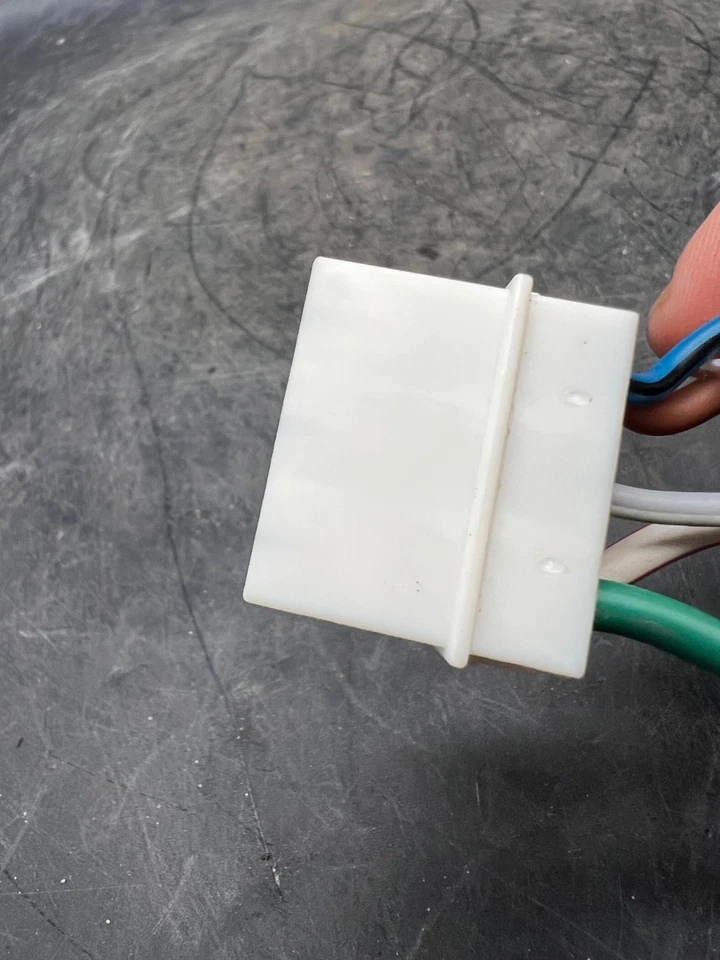 Infiniti QX56 2004-2007 5,6 L OEM bahía de motor caja de fusibles coleta arnés de cableado Foto 4 de 4