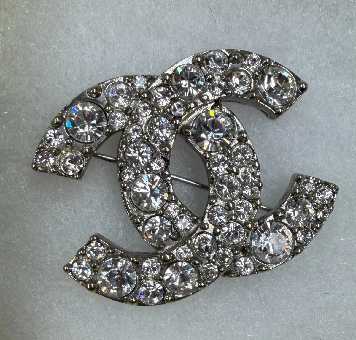 （vintage）　CHANEL ブローチsilver 25+ CHANEL Silver Fashion Brooches & Pins for sale | Updated Oct 2026