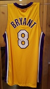 kobe bryant authentic jersey signed