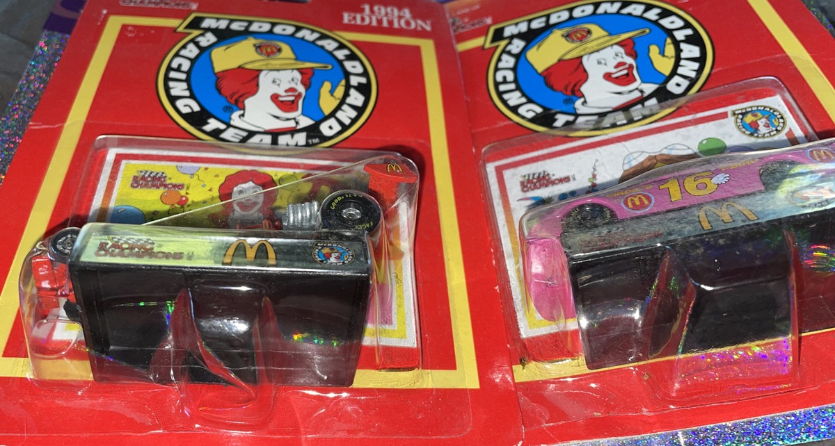 マクドナルド　McDonald's スポーツ　オーストラリア　1994年 Vintage 1994 World Cup USA Foreign McDonalds Happy Meal Toys