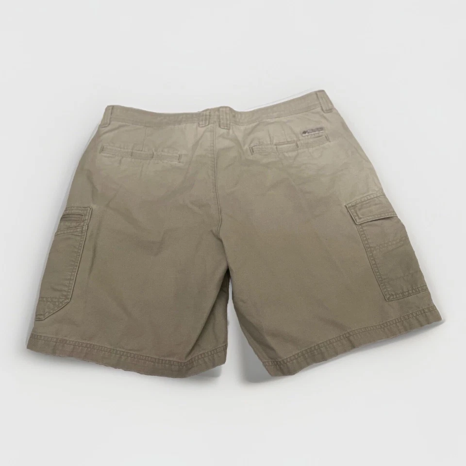 Columbia Hiking Shorts Beige Cargo Pockets Snap Waist Smart Device Pocket Sz 40 - Image 4 of 4