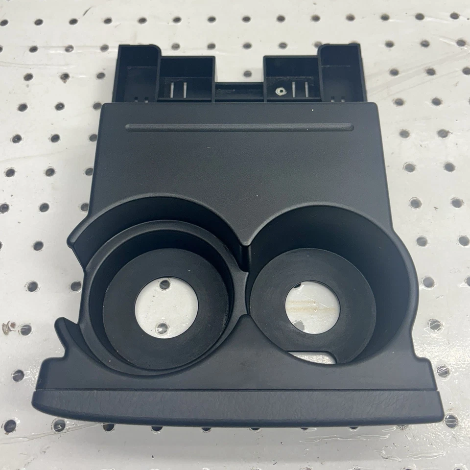 Серый выдвижной лоток выдвижной для передней панели Honda CRV 97–01 годов выпуска от оригинального производителя - Изображение 2 из 4