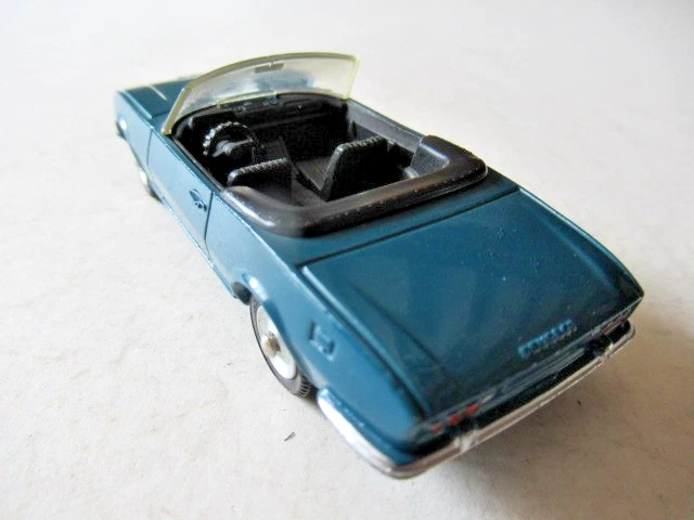 DINKY TOYS Ref 1423 PEUGEOT 504 CABRIOLET - Photo 3/4