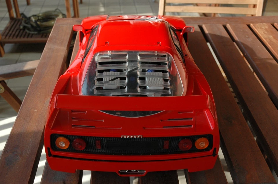 POCHER FERRARI F40 1/8 - Immagine 2 di 4