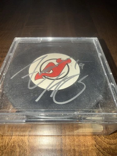 Adam Henrique New Jersey Devils Puck Autograph Hockey NHL -10