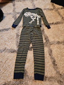 Carters brand size 5 pajama set (dino, green stripes)