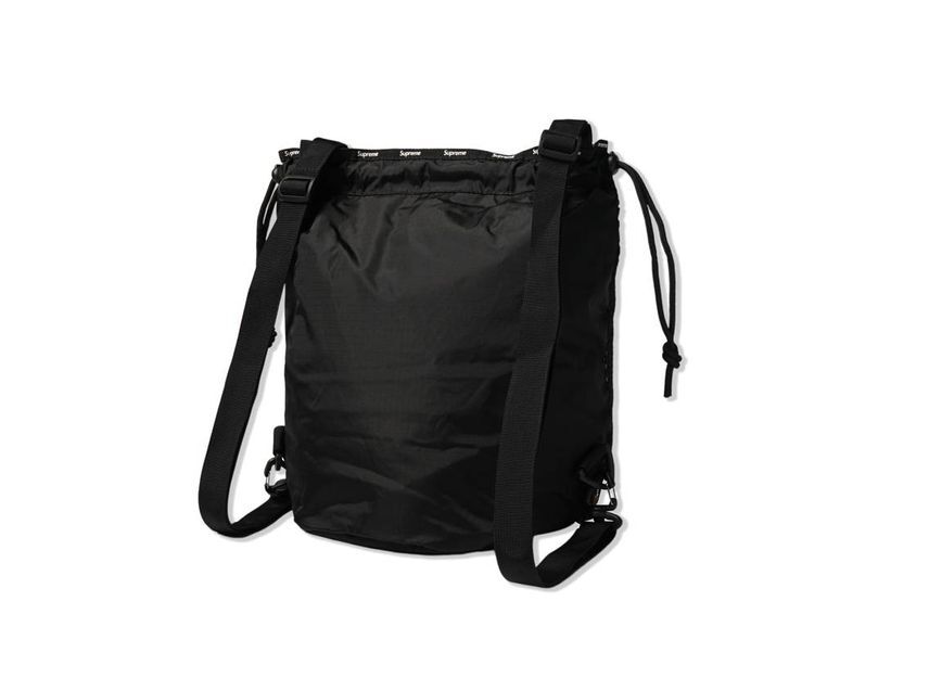 【希少】Supreme Mesh Small Backpack Black 黒 希少】Supreme Mesh Small Backpack Black 黒 - メルカリ