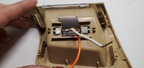 91-96 Roadmaster Caprice Impala SS Tan LH Rear Door Courtesy Light Lamp - Picture 8 of 8