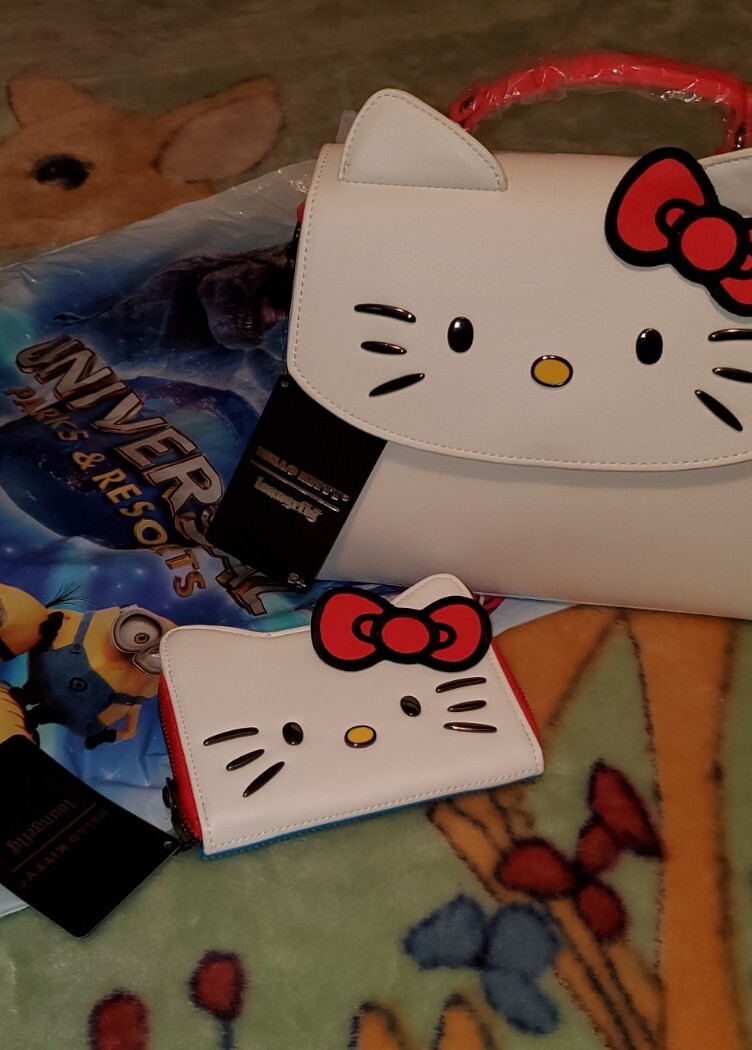 Hello Kitty Loungefly Crossbody Bag & Wallet Set - Universal Studios image 2
