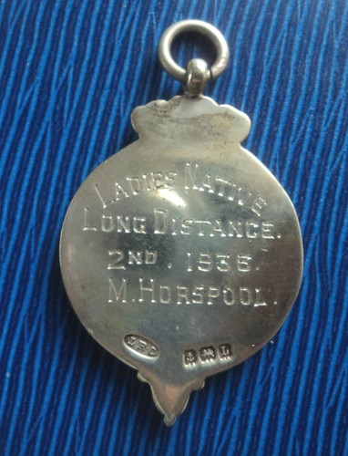 Silver & Enamel Fob Medal Welsh Championship Ladies Long Distance Swimming 1936 - Picture 2 of 4