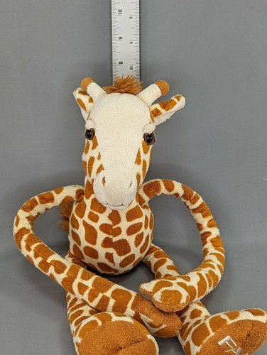 FAO Schwarz Tug a Lug Giraffe 8” Plush Long Arms Stuffed Animal 2011 Toys R Us - Picture 5 of 9