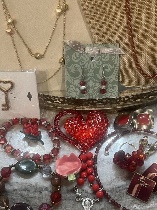 Women's  Red Jewelry Mixed Lot of 16 pc Necklace Earrings Ring bracelet & brooch