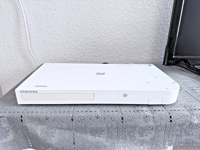 3D Blu-Ray SAMSUNG BD F5500 Bluray DVD Player HDMI USB LAN Weiss