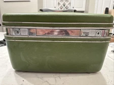 VTG Samsonite Silhouette Train Case Hardshell Avocado Green Pouch Lining No Keys