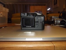 Olympus Camedia C-3000 3.3MP 3x Zoom Digital Camera & 64MB SmartMedia Card