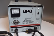 APA 24 Volt Automatic Battery Charger Golf Cart Part # 372937 Model 11810 Tested
