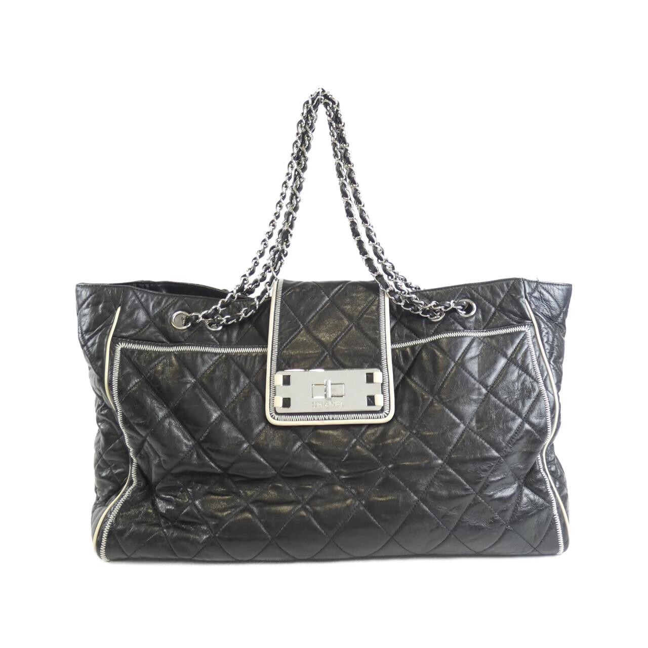 Authentic CHANEL 37697 Shoulder Bag in Black Caviar Leather