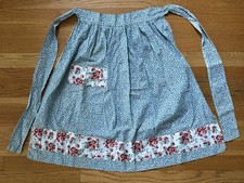 Vintage 1950's Blue Floral Cotton Half Apron w Pocket Cottagecore