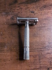 1965 Gillette Vintage Safety Razor K 1 Code Original Made in USA Flare Tip