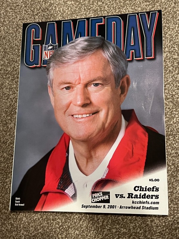 FOOTBALL PROGRAM KANSAS CITY CHIEFS V. OAKLAND RAIDERS 9/9 2001 DICK VERMEIL