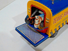 TEXAS RANGER HORSE RANCH HORSE TRUCK W/ MOVING HORSES- NEAR MINT- TIN - JAPAN