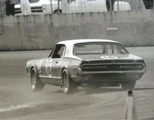 Vintage 8 x 10 1967 Daytona Dan Gurney Mercury Cougar Trans Am