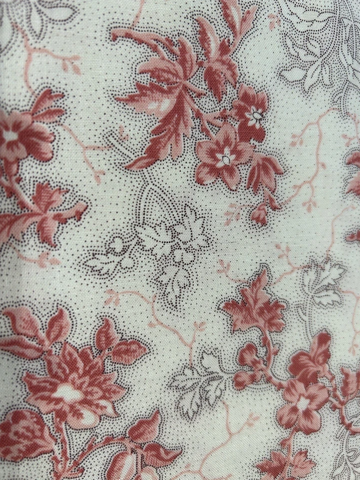 Michael Miller Rose Creme Floral Leaves Flowers 100% COTTON QUILT FABRIC - Изображение 4 из 4