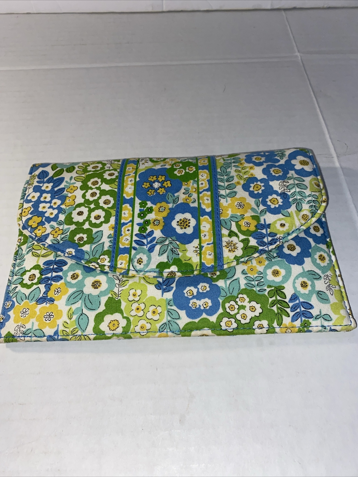 Vera Bradley English Meadow Retired Travel Envelope with Magnetic Closure