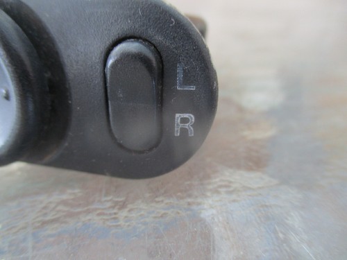 GENUINE VS ELECTRIC MIRROR SWITCH ASM #92052485 - Picture 4 of 12