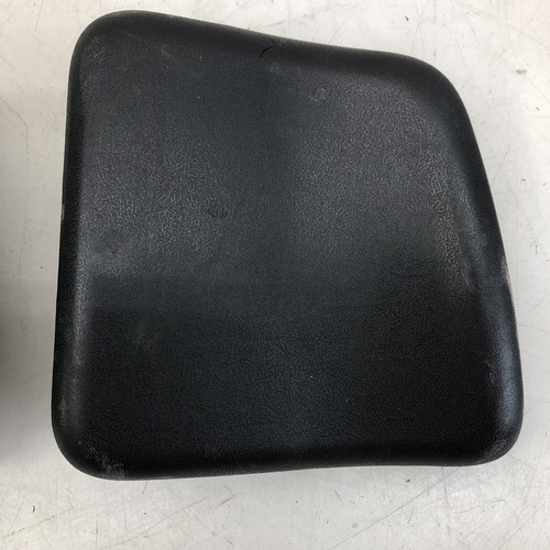 Quantum Q6 2.0, 3 Edge Power Legrest XL Calf Pads Hardware Mount 8” W x 8” L - Picture 9 of 15