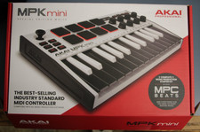 Akai MPK Mini MK3 Keyboard and Pad Controller