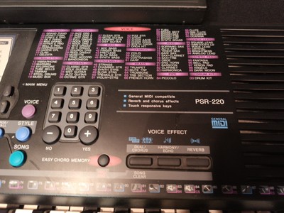 Yamaha PSR-220 Digital Electronic Synth Action 61-Keys Piano